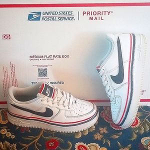 COPY - AIR FORCE ONE Low LV8 Ribbon White & Blue!*